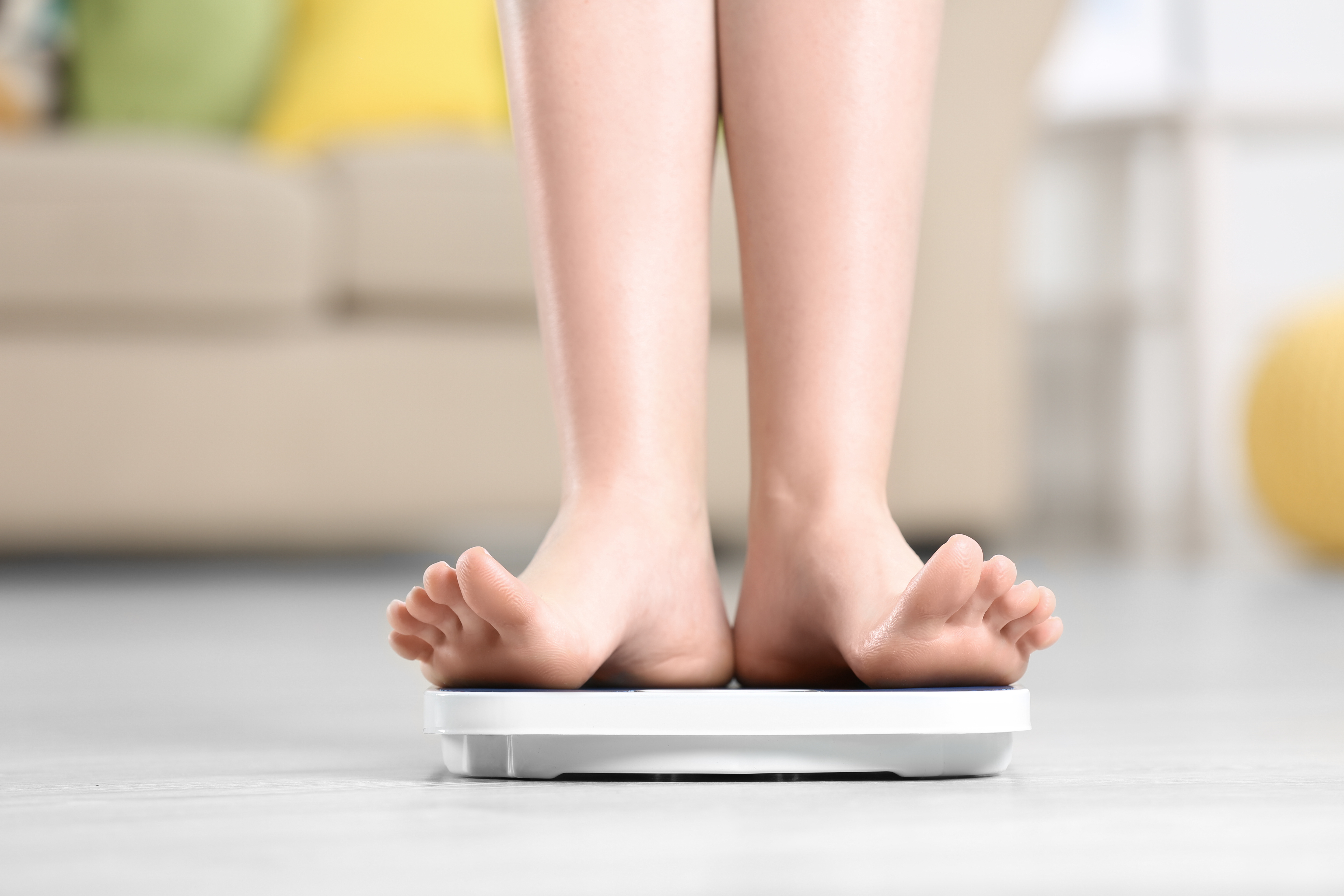 Chez certaines personnes, le poids corporel est une obsession alors que d’autres ne se pèsent pas, pensant en avoir la juste perception (Visuel Adobe Stock 159095801) 