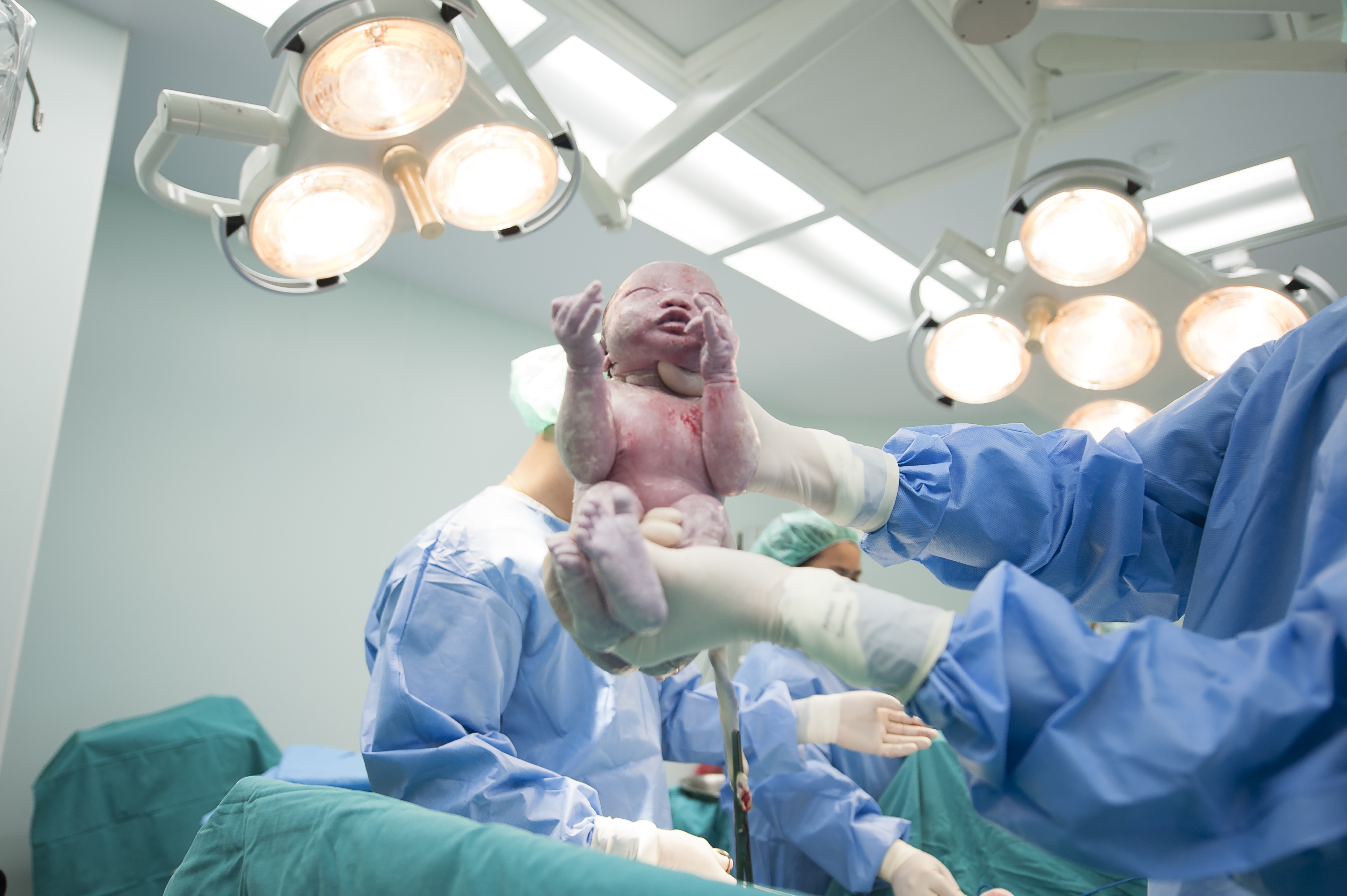 Un système de signalisation dans le tronc cérébral qui s'active presque immédiatement à la naissance soutient la respiration précoce (Visuel Adobe Stock 171775365) Un système de signalisation dans le tronc cérébral qui s'active presque immédiatement à la naissance soutient la respiration précoce (Visuel Adobe Stock 171775365)