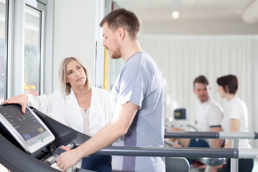 Se remettre au travail après une crise cardiaque quand on le peut est bénéfique, et cela participe même à achever la récupération Se remettre au travail après une crise cardiaque quand on le peut est bénéfique, et cela participe même à achever la récupération