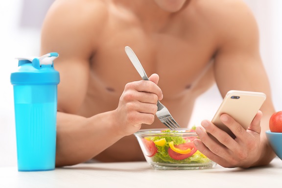 L'exercice aérobie et la musculation (ou renforcement musculaire) sont une condition majeure de mode de vie pour la prévention de l'obésité L'exercice aérobie et la musculation (ou renforcement musculaire) sont une condition majeure de mode de vie pour la prévention de l'obésité