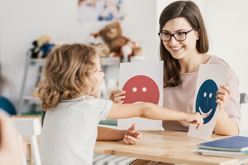 Les symptômes compulsifs obsessionnels chez les jeunes devraient être un signe précurseur de troubles psychologiques sévères, pour les professionnels en Santé mentale ou Santé de l’Enfant