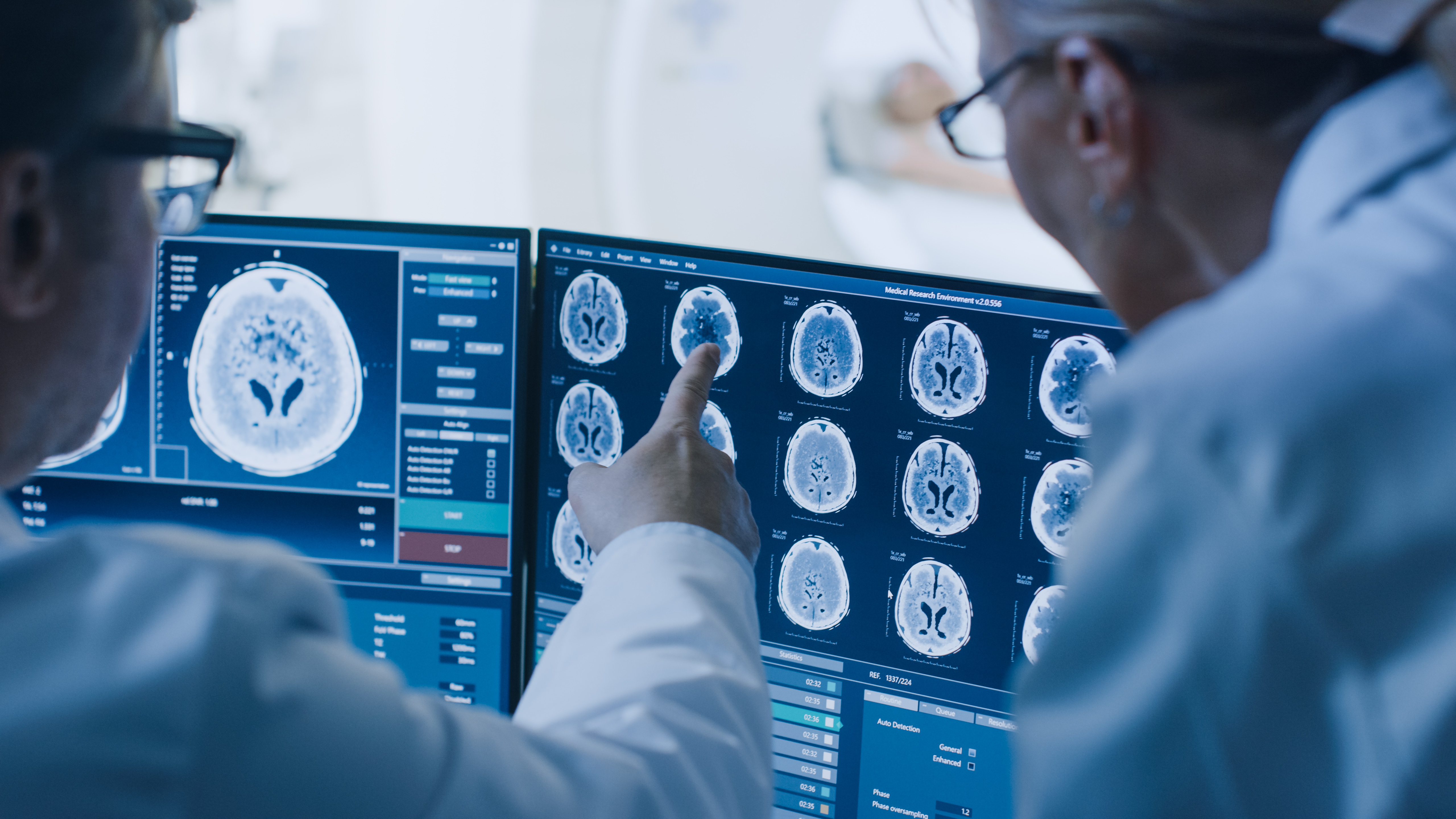 Cette forme de stimulation magnétique transcrânienne (TMS) fait ainsi ses preuves dans la dépression sévère et l'étude éclaire, pour la première fois, les processus en cause (Visuel Adobe Stock 236237463)