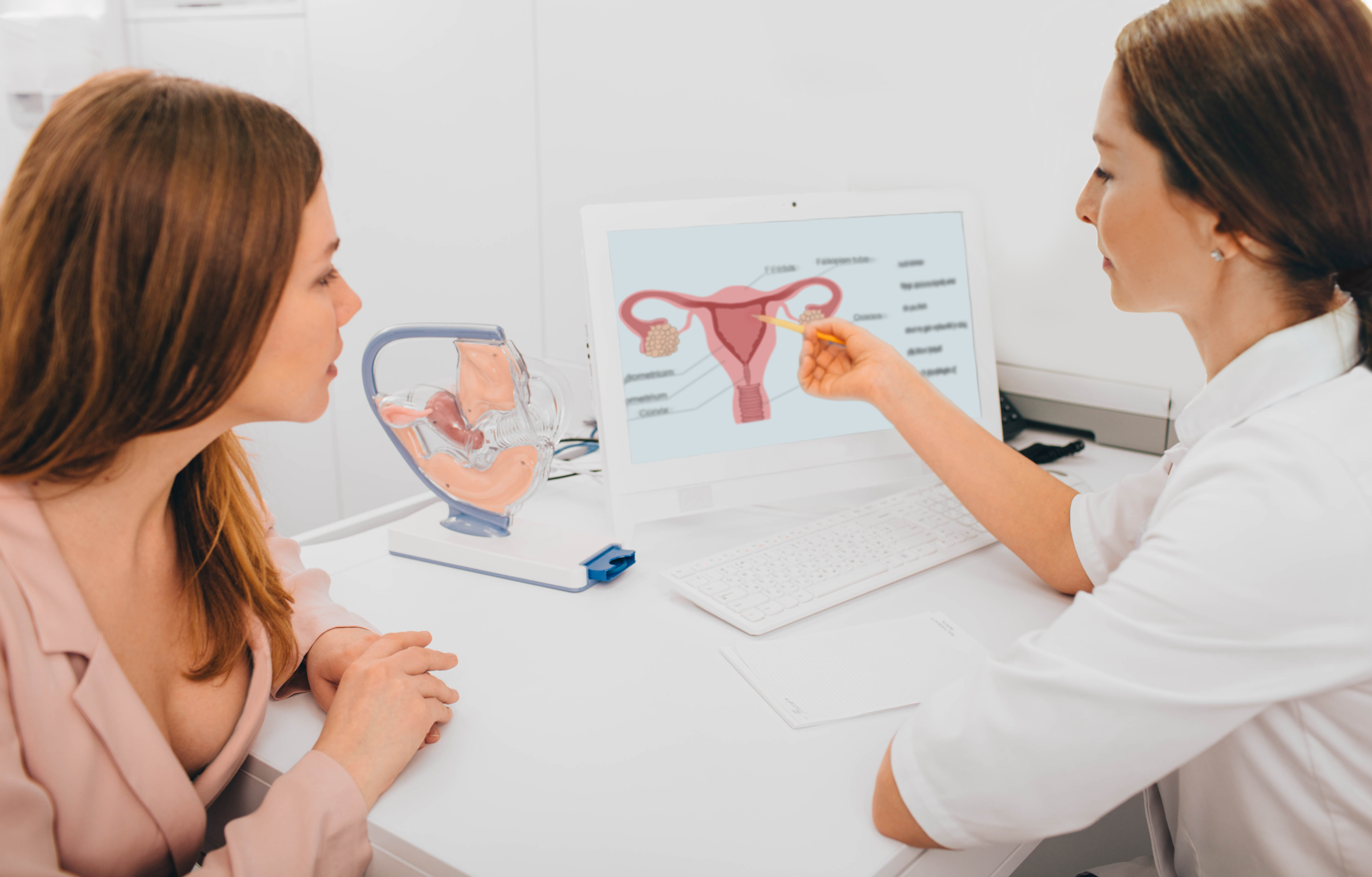 L'activité sexuelle est associée à moins d'effets secondaires après un traitement par chimioradiothérapie du cancer du col de l'utérus (Visuel Adobe Stock 251195262)