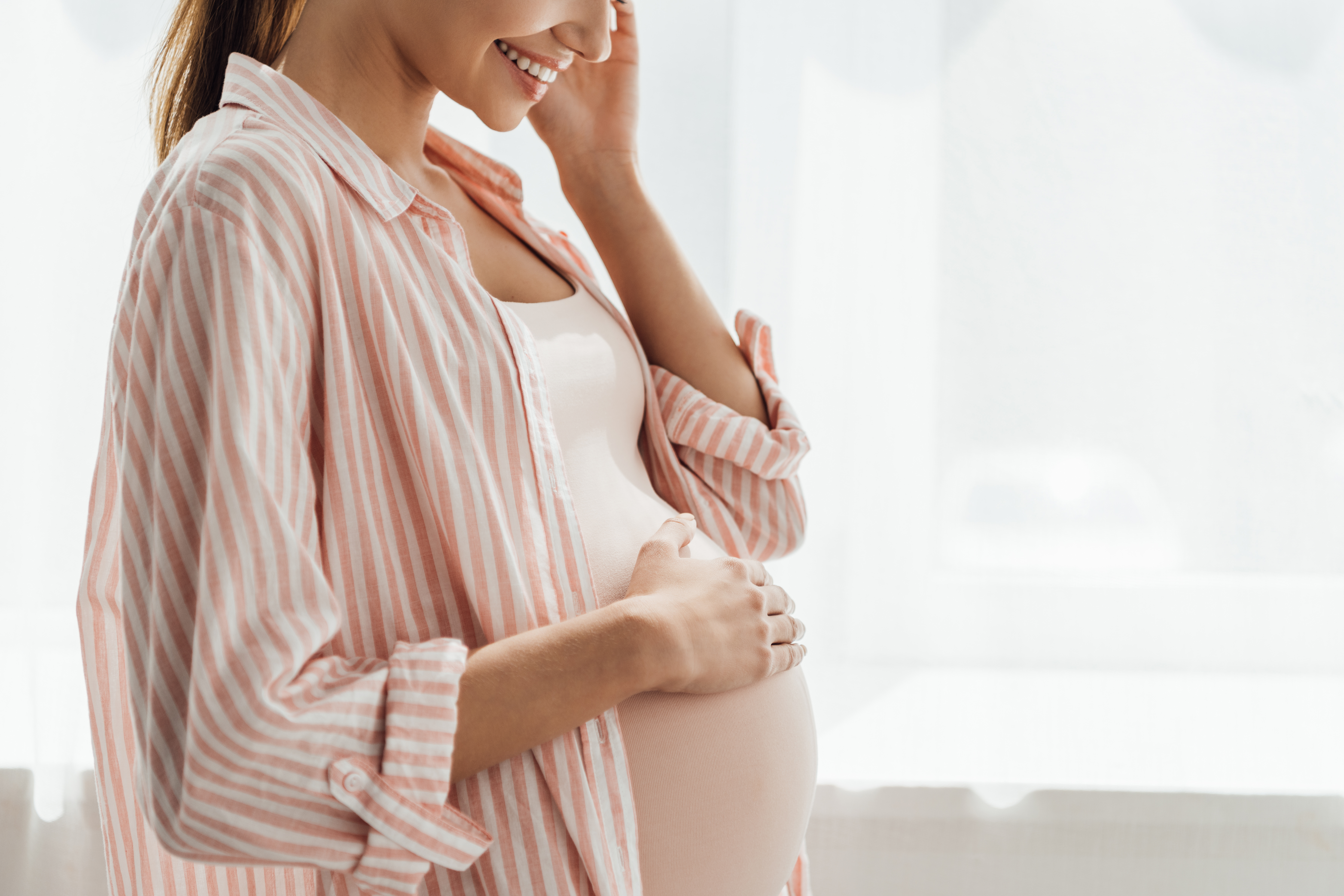 Quelques études ont suggéré un lien entre une infection maternelle sévère, durant la grossesse et un risque accru de troubles neurodéveloppementaux (Visuel Adobe Stock 291480726)