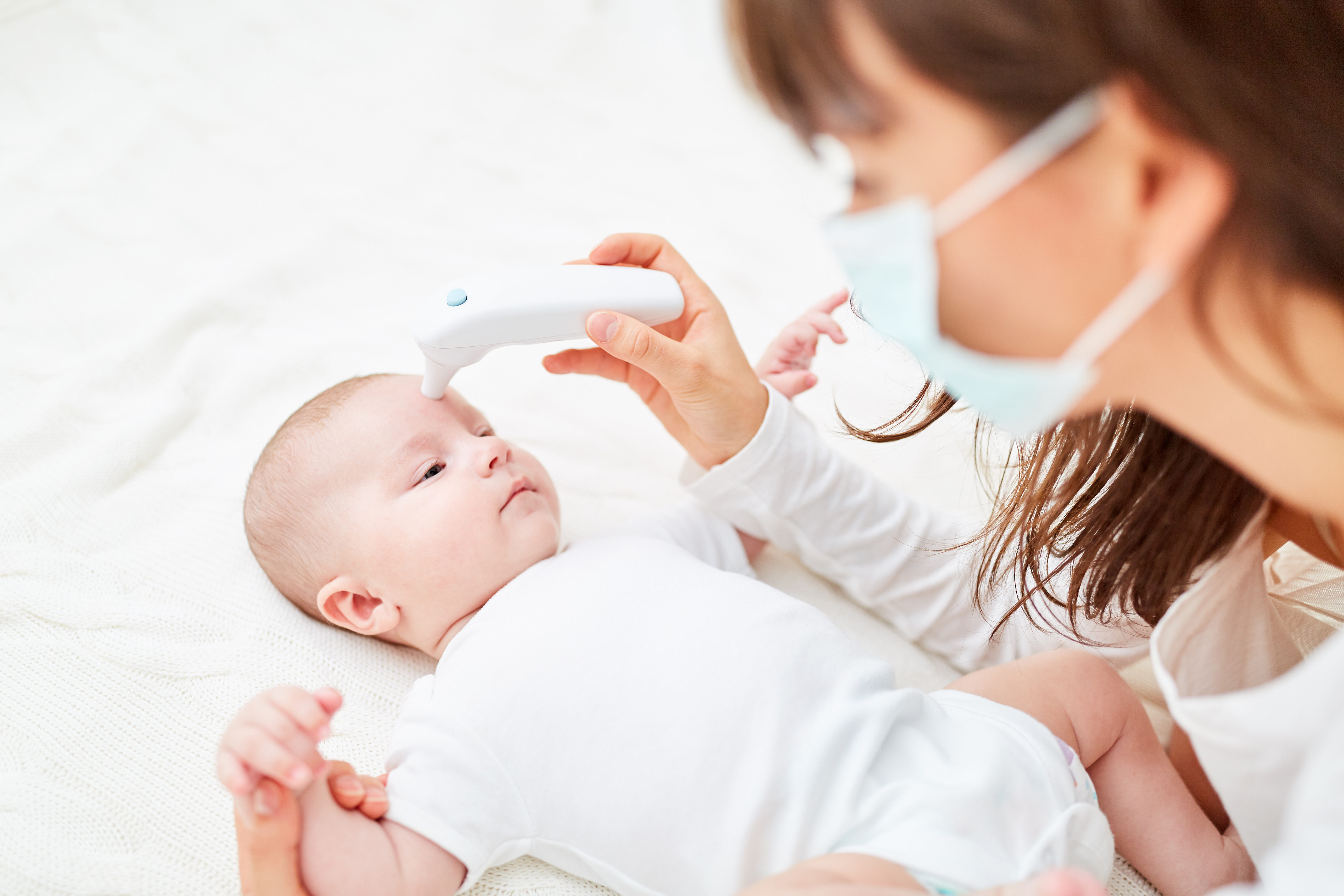 Il n’existe pas aujourd’hui de vaccin permettant de protéger les nouveau-nés contre le virus respiratoire syncytial (VRS) (Visuel Adobe Stock 296526981)