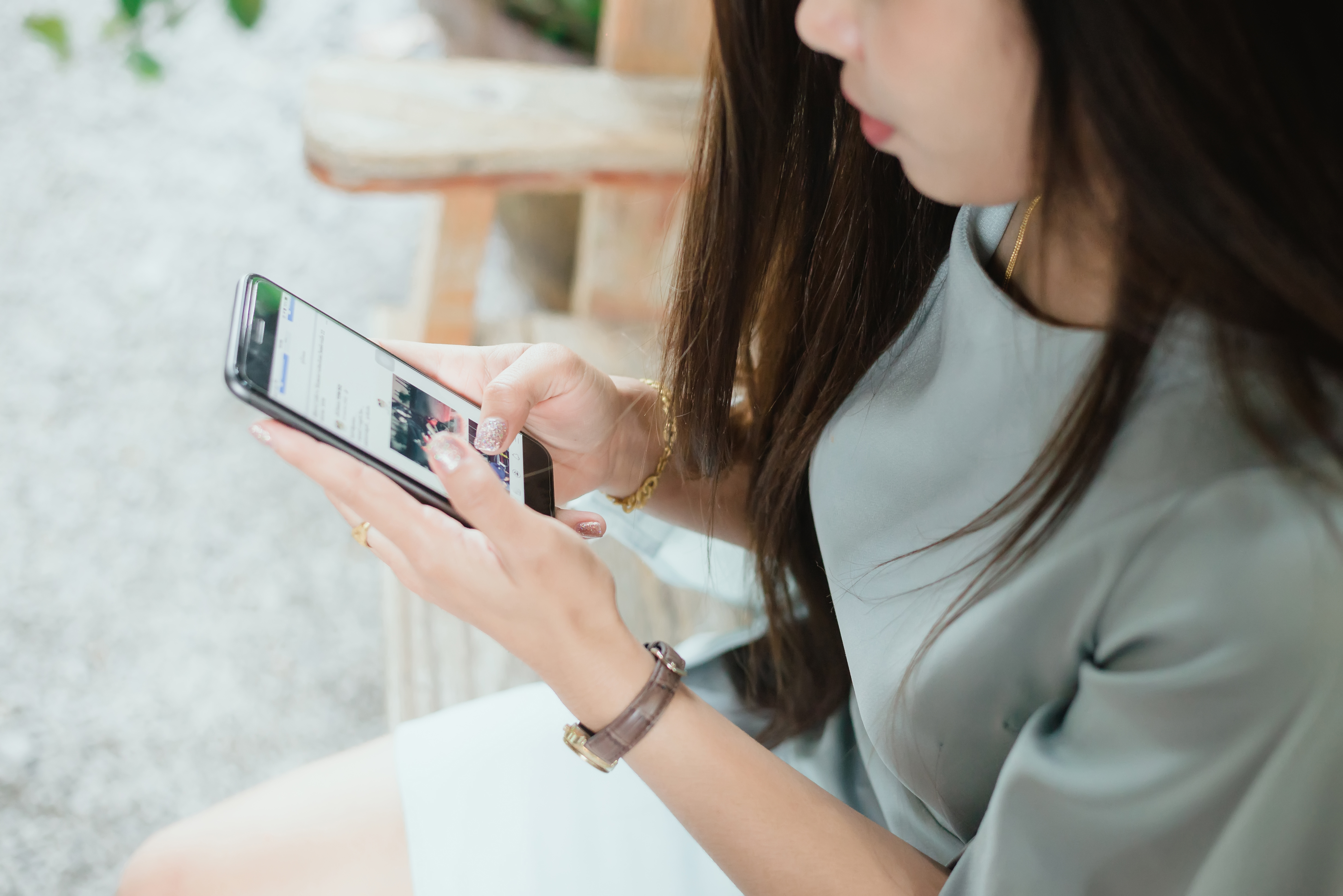 La réduction de l'utilisation des réseaux sociaux, à environ 1 heure par jour, est définitivement associée à une amélioration « considérable » de l'image corporelle chez les adolescents et les jeunes adultes (Visuel Adobe Stock 317169767) La réduction de l'utilisation des réseaux sociaux, à environ 1 heure par jour, est définitivement associée à une amélioration « considérable » de l'image corporelle chez les adolescents et les jeunes adultes (Visuel Adobe Stock 317169767)