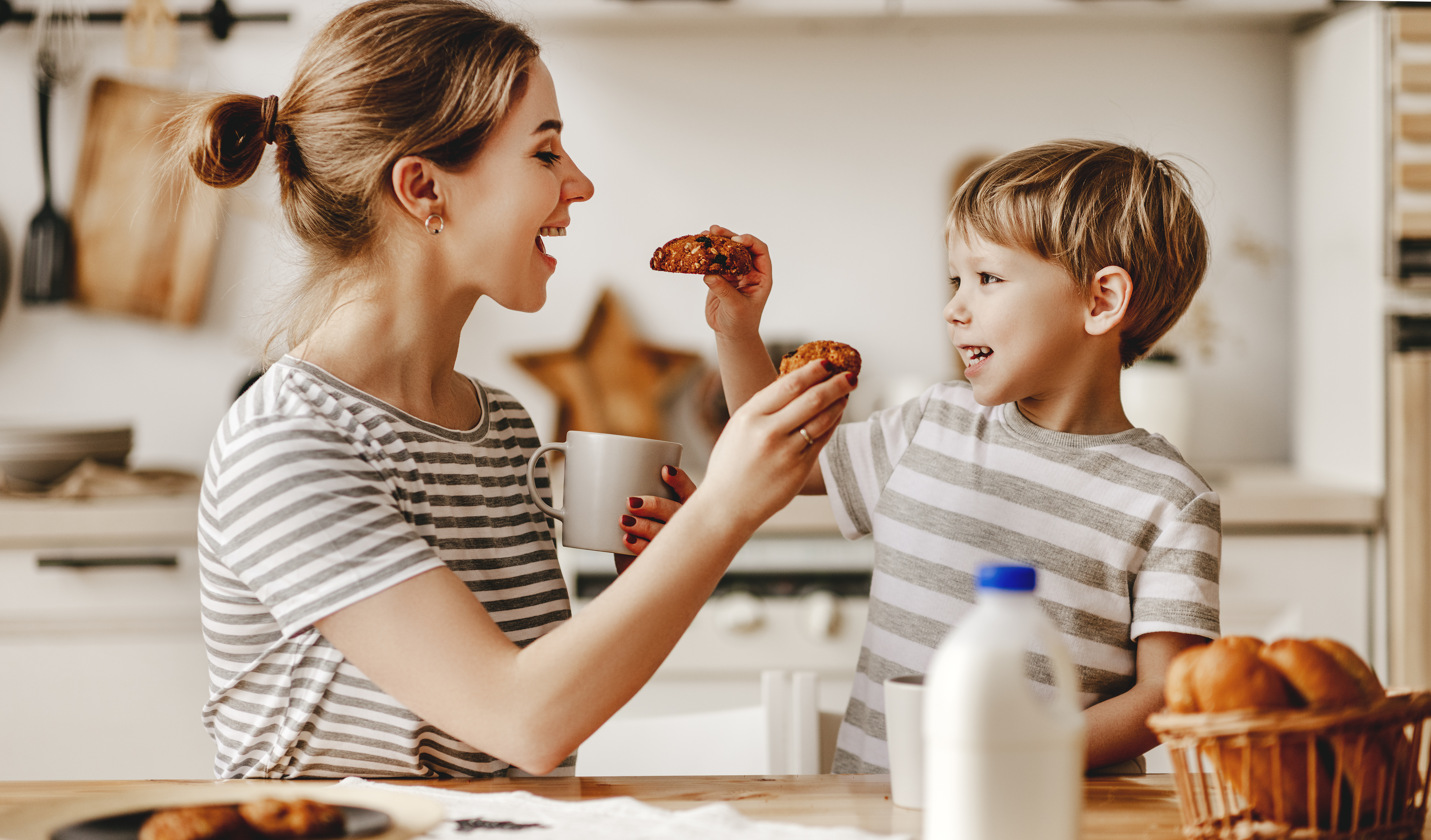 « Petit-déjeuner comme un roi, déjeuner comme un prince et dîner comme un pauvre » ? (Visuel Adobe Stock 323895931)