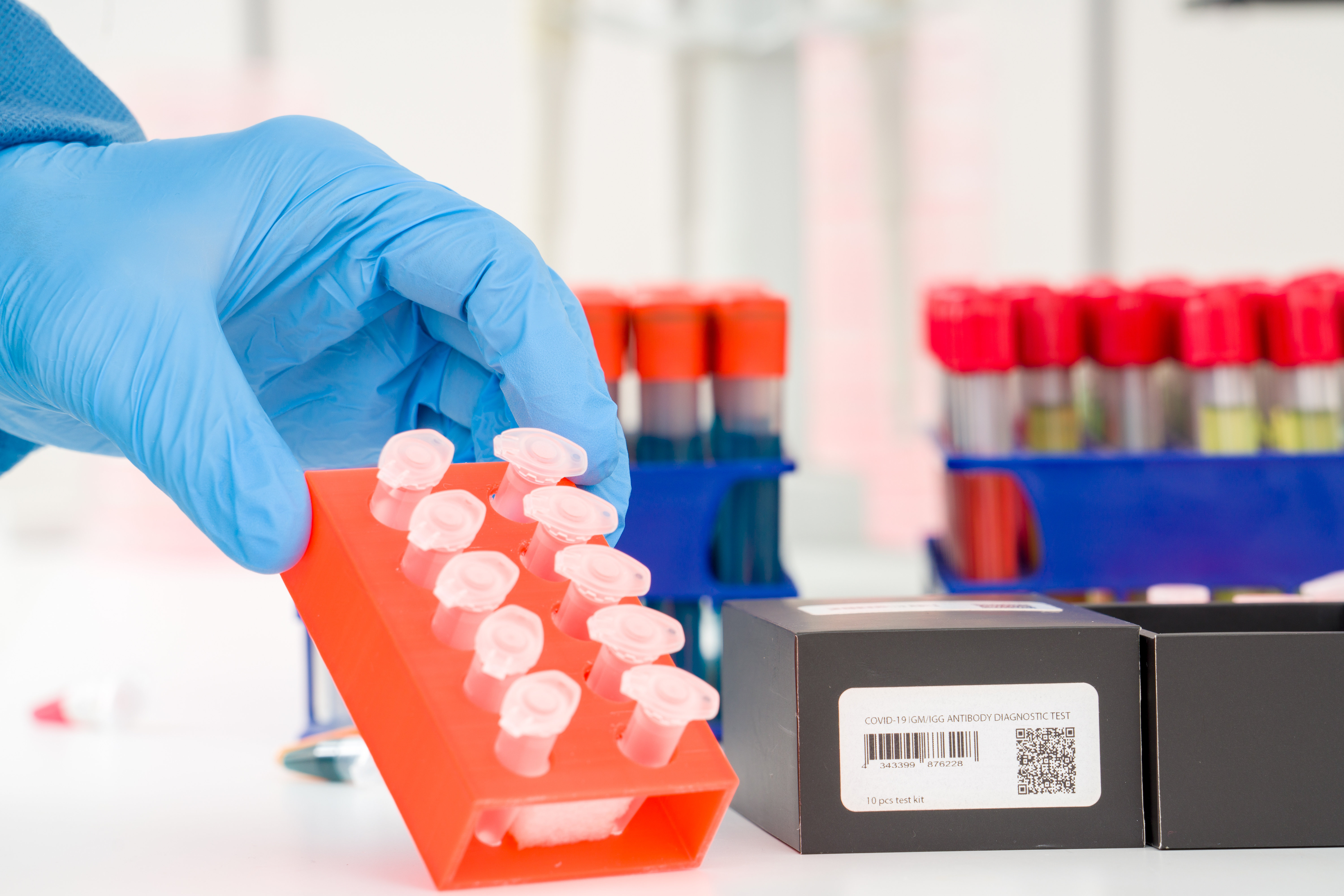 Les outils que les scientifiques utilisent aujourd'hui pour étudier comment le SRAS-CoV-2 se transmet et évolue n'ont pas été conçus pour de tels volumes de données (Visuel Adobe Stock 335755911) Les outils que les scientifiques utilisent aujourd'hui pour étudier comment le SRAS-CoV-2 se transmet et évolue n'ont pas été conçus pour de tels volumes de données (Visuel Adobe Stock 335755911)