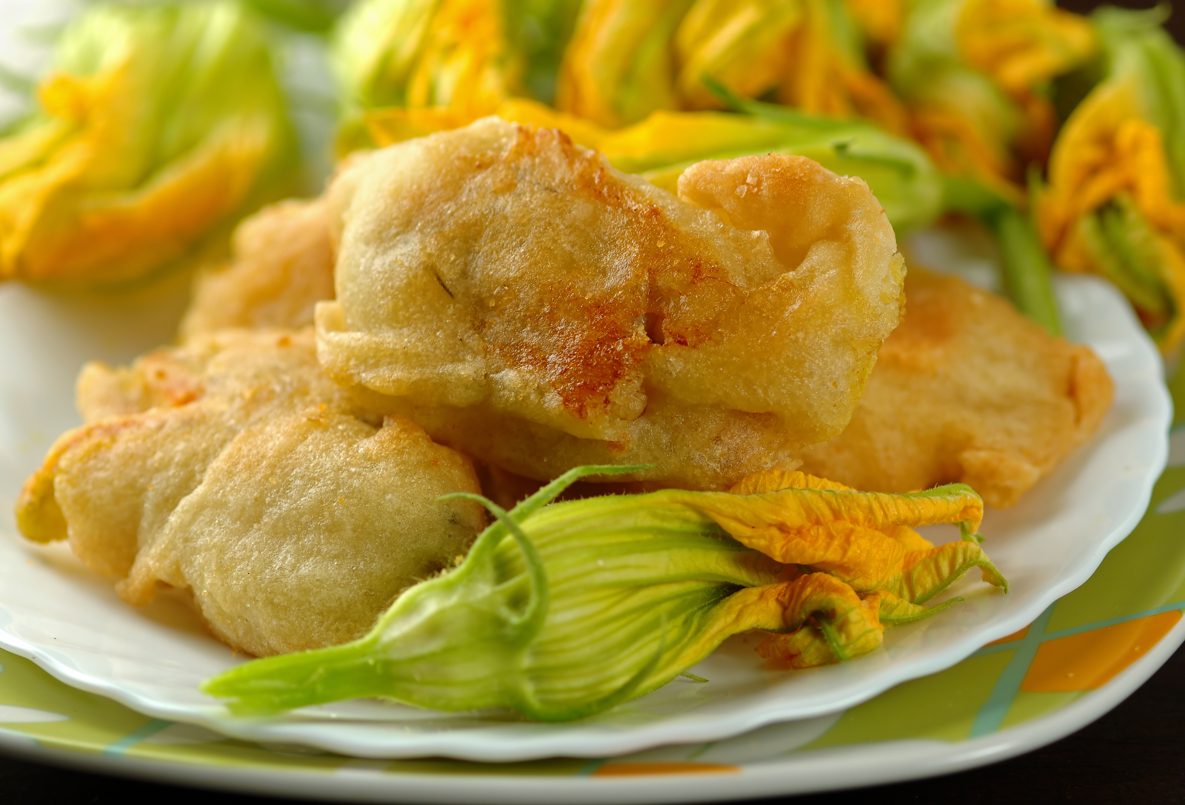 Quelques données d’études permettent de profiter du plaisir de consommer raisonnablement des aliments frits, sans effets néfastes sur la santé (Visuel Adobe Stock 37184663)