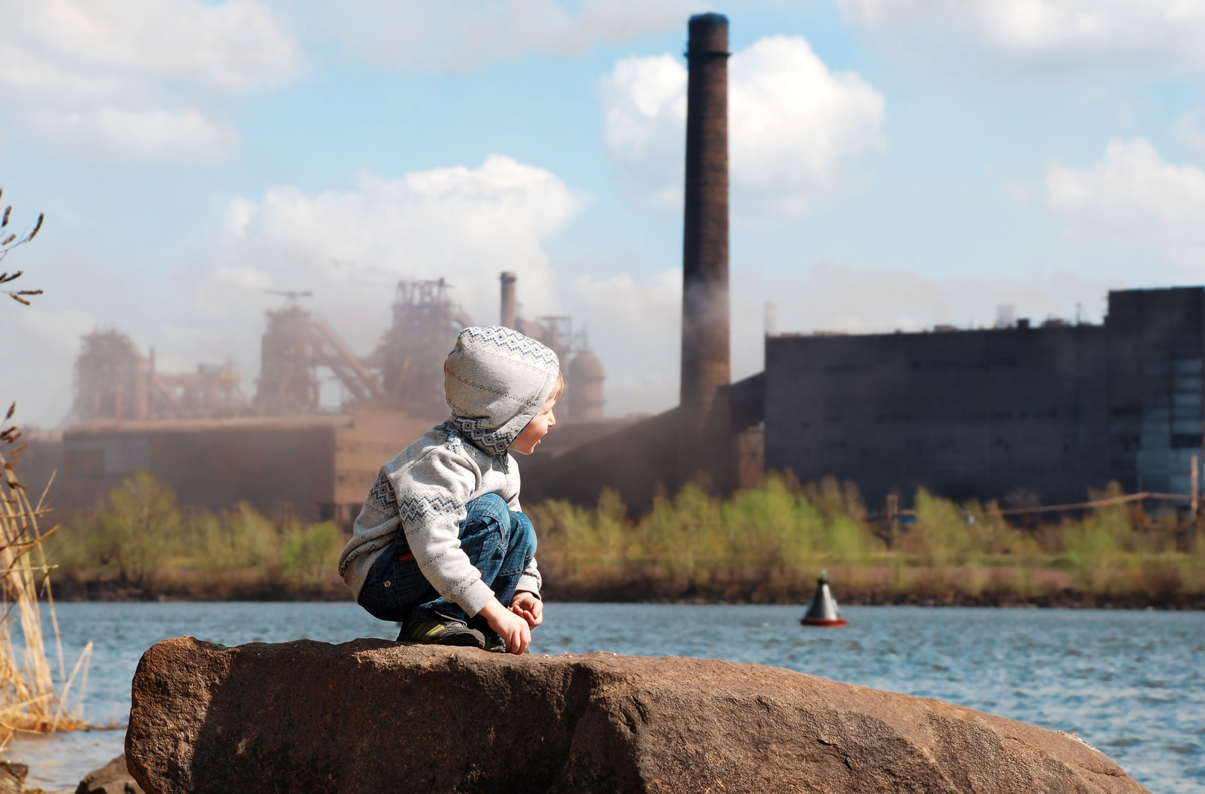 Vivre en zone urbaine polluée augmente de manière significative le risque d'obésité infantile (Visuel Adobe Stock 40753847)