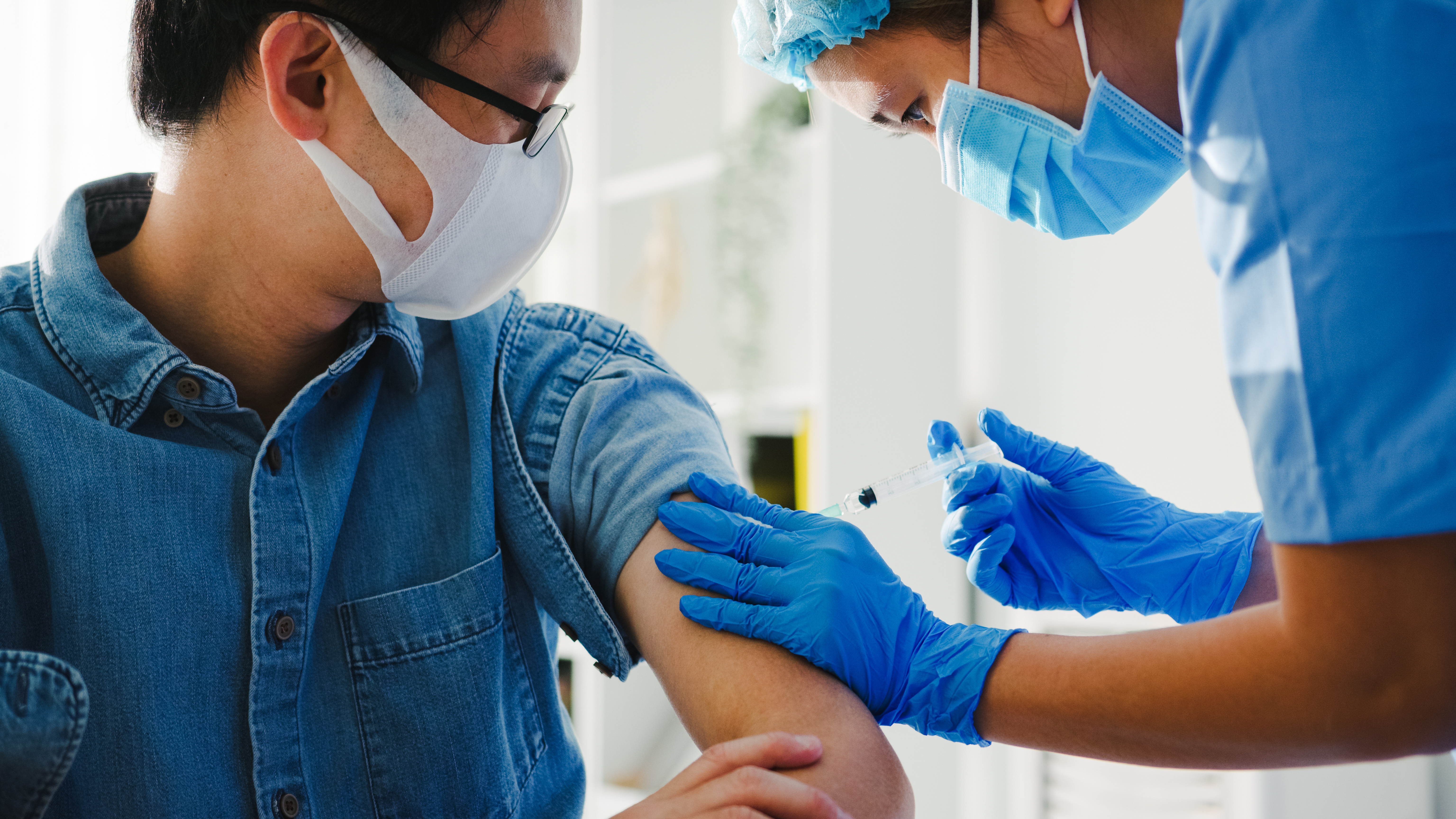 Les vaccins à ARNm anti-COVID présentent des différences d'efficacité minimes, mais mesurables (Visuel Adobe Stock 411778073) Les vaccins à ARNm anti-COVID présentent des différences d'efficacité minimes, mais mesurables (Visuel Adobe Stock 411778073)