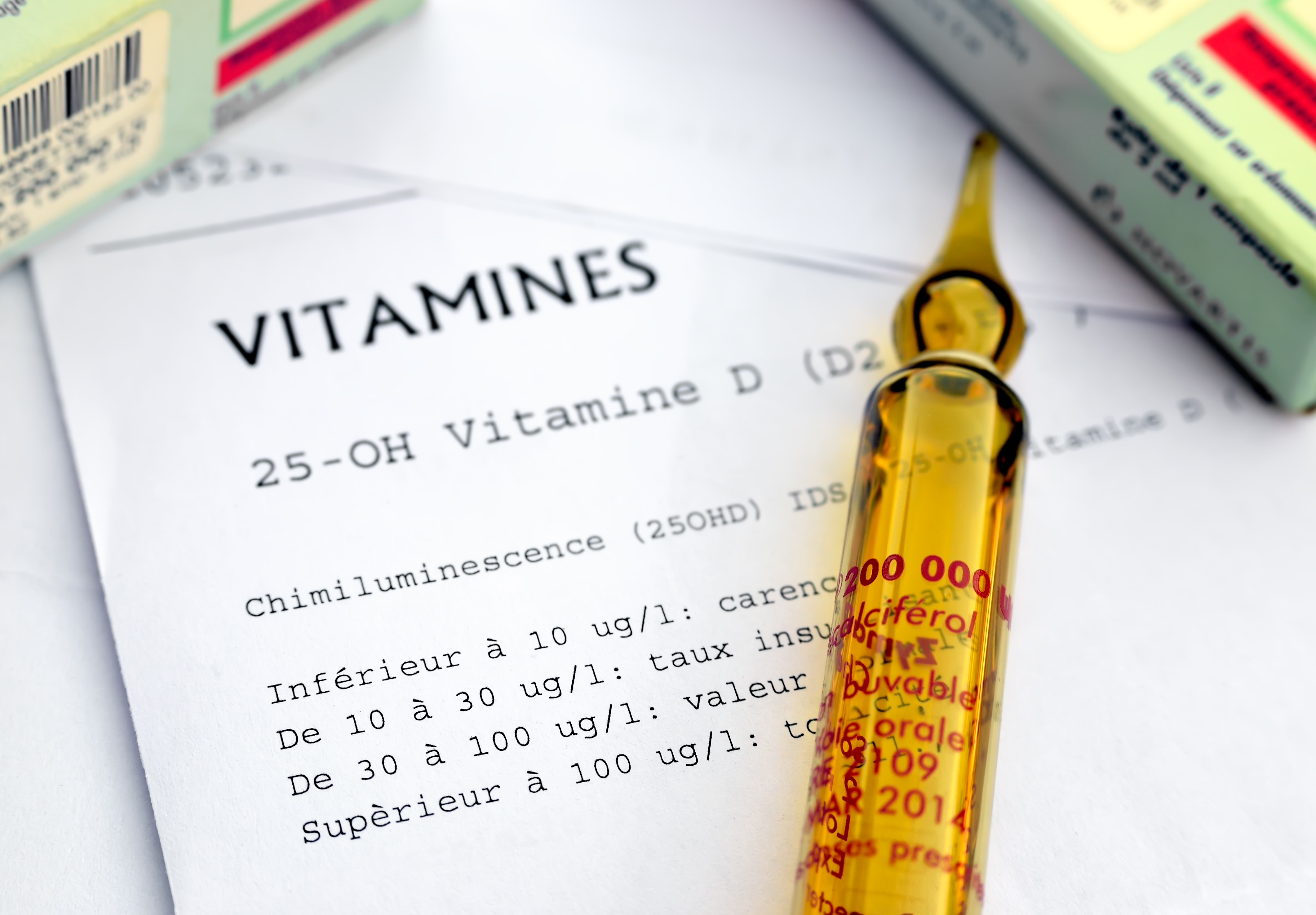 Une supplémentation en vitamine D peut contribuer à protéger les personnes à faibles niveaux contre les formes de COVID-19 sévères (Visuel Adobe Stock 42353590)