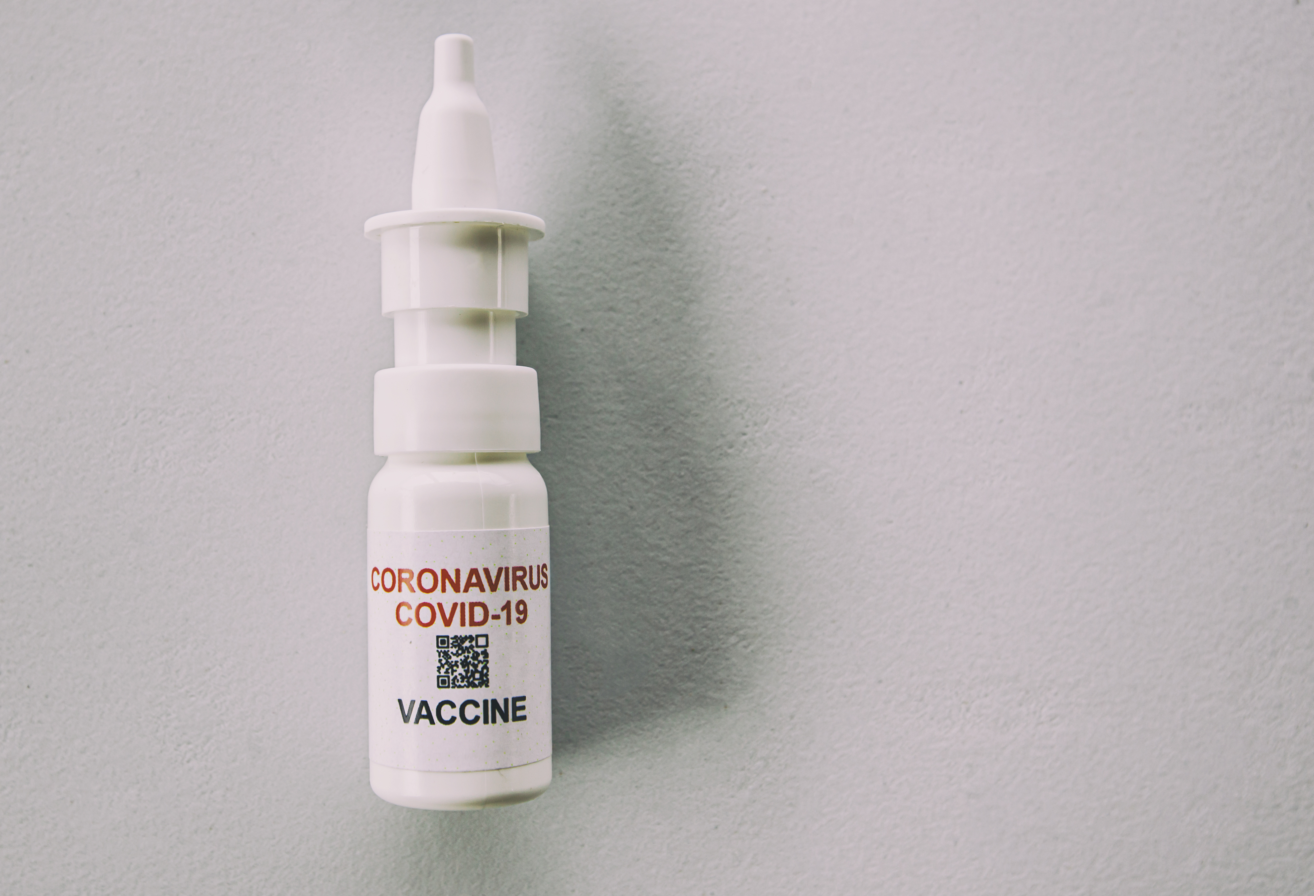 Une protection antivirale précoce dans le nez, via un vaccin nasal, pourrait aider mieux contrer les infections liées aux nouvelles variantes virales (Visuel Adobe Stock 446194296) Une protection antivirale précoce dans le nez, via un vaccin nasal, pourrait aider mieux contrer les infections liées aux nouvelles variantes virales (Visuel Adobe Stock 446194296)