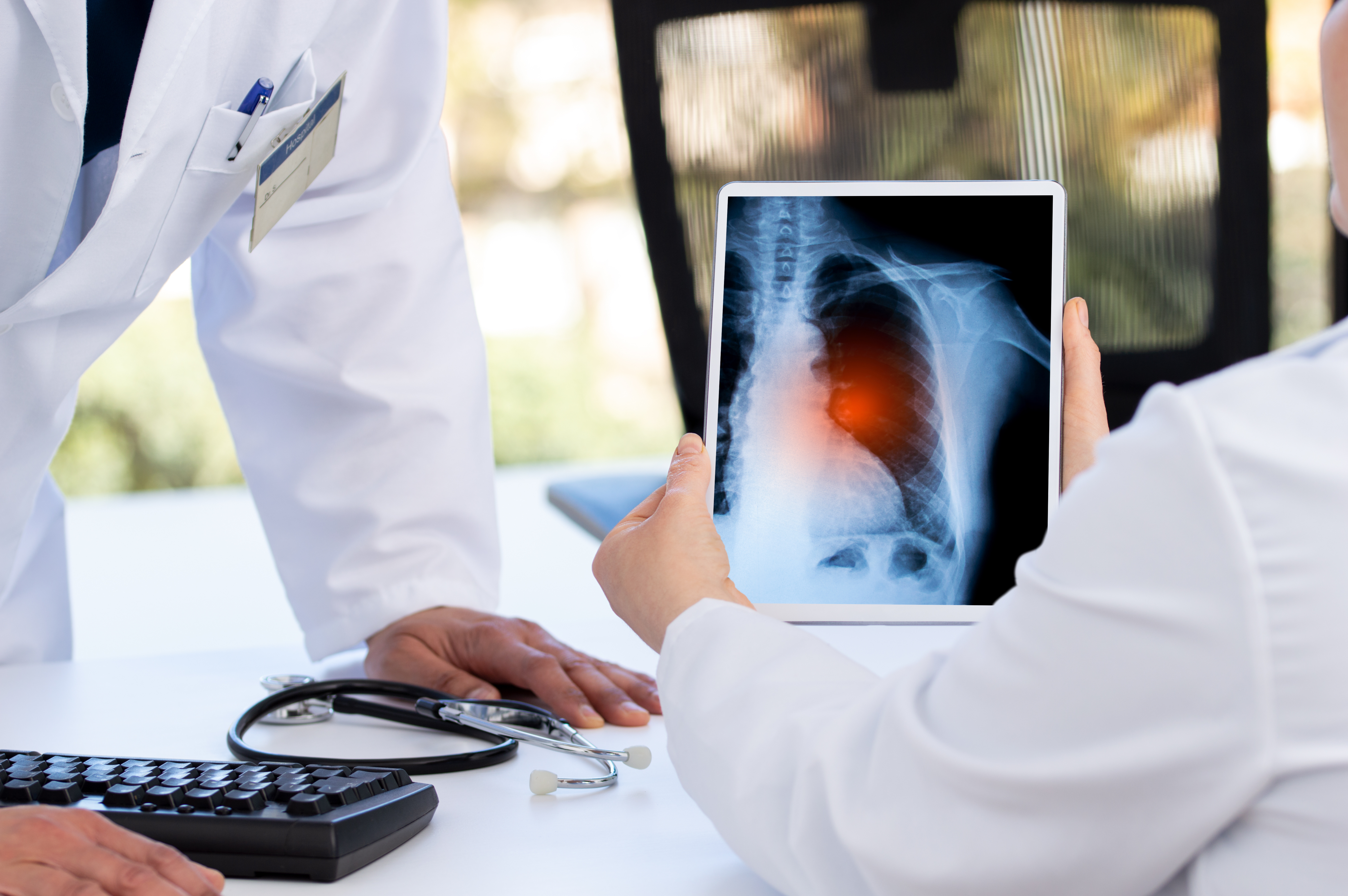 Désarmer la réponse pulmonaire mortelle du système immunitaire dans le COVID, c’est l’entreprise de cette équipe  (Visuel Adobe Stock 494406710)