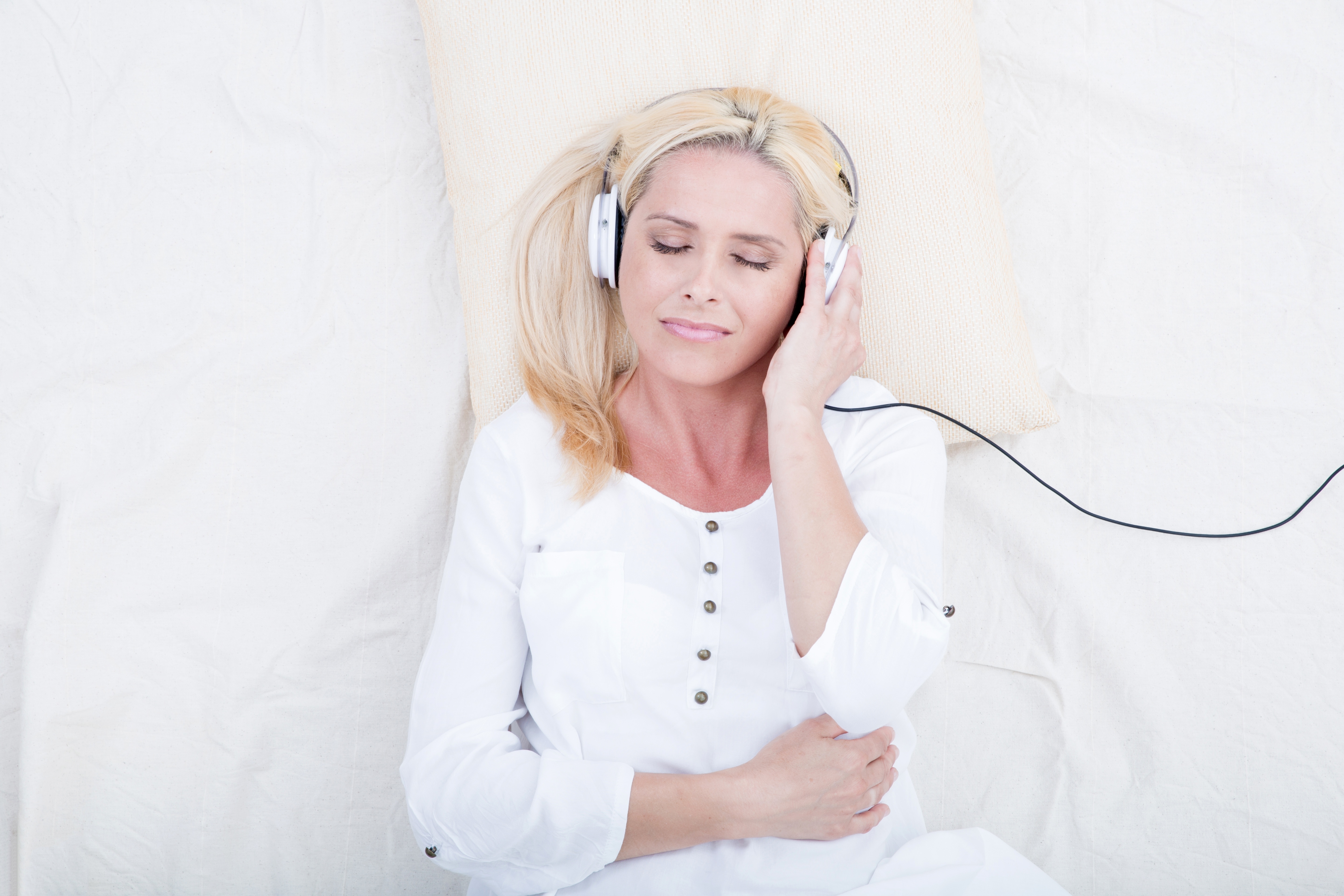 La combinaison exercice et méditation en pleine conscience peuvent permettre de considérablement réduire la fatigue chez les survivants du cancer (Visuel Adobe Stock 79734866)