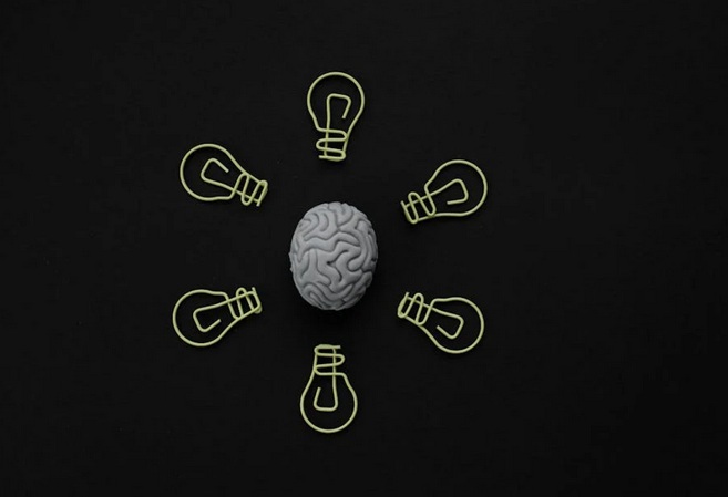 À l’ère du numérique, une grande partie de nos décisions se prennent en ligne