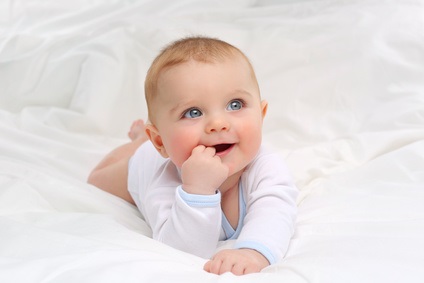 Pour gérer au mieux l'eczéma chez les bébés, il y a « 5 choses à savoir » (Visuel Fotolia 129442603)