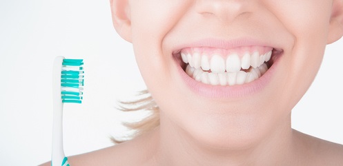 Il a déjà été établi que le peroxyde d'hydrogène peut pénétrer dans l'émail et la dentine.