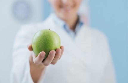 Un régime pauvre en graisses et un apport calorique limité bloquent l'activité inflammatoire liée au vieillissement et induite par la microglie Un régime pauvre en graisses et un apport calorique limité bloquent l'activité inflammatoire liée au vieillissement et induite par la microglie