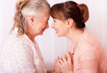 L'isolement social, en particulier chez le patient âgé, rime trop fréquemment avec un isolement sanitaire L'isolement social, en particulier chez le patient âgé, rime trop fréquemment avec un isolement sanitaire