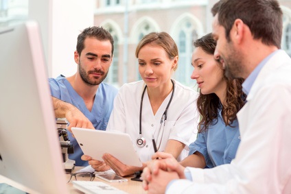L’exercice des médecins devrait se recentrer sur les soins personnalisés et non sur des tâches transactionnelles L’exercice des médecins devrait se recentrer sur les soins personnalisés et non sur des tâches transactionnelles
