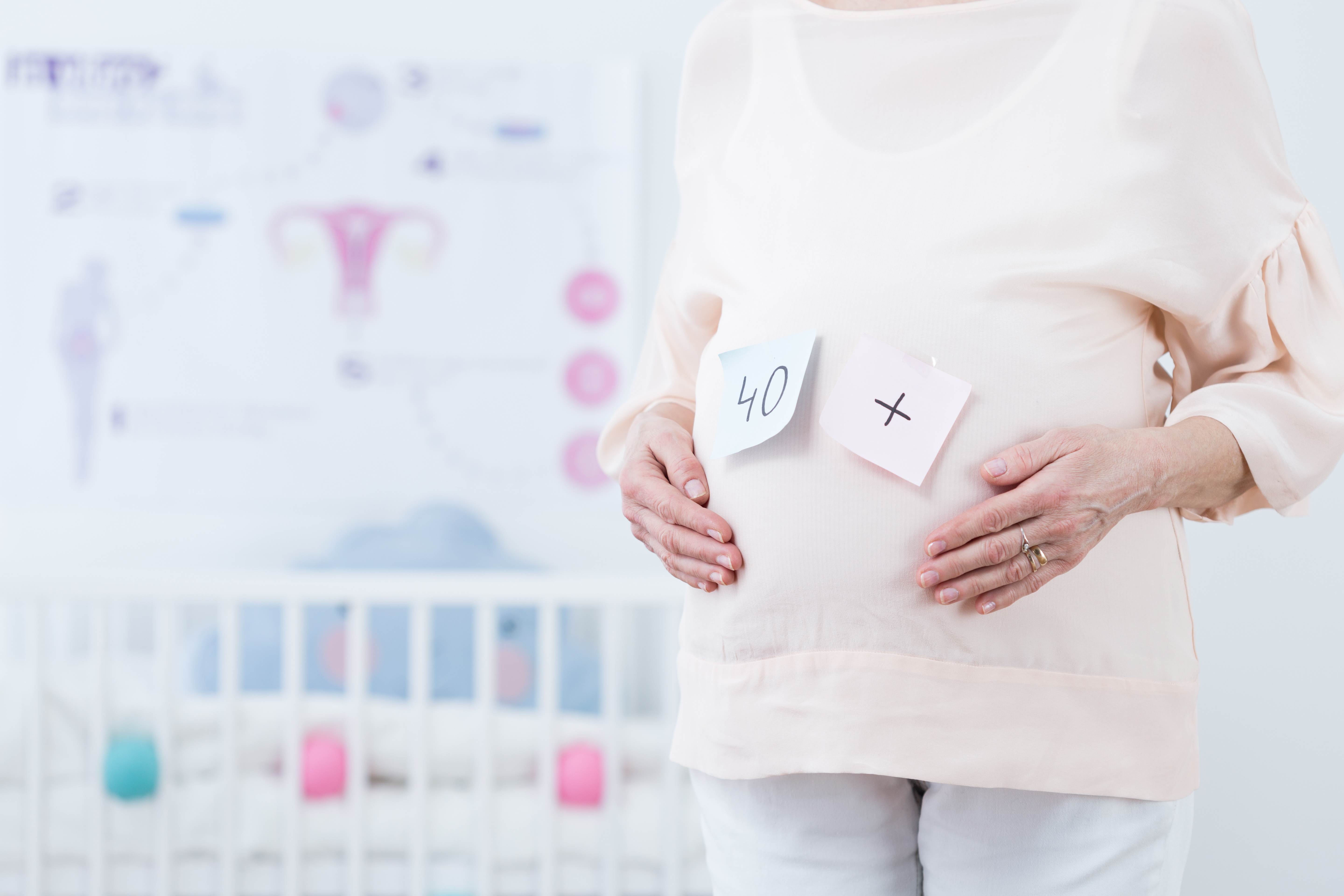 Des modifications du placenta chez les femmes enceintes plus âgées pourraient expliquer un risque accru de problèmes cardiaques chez les bébés garçons