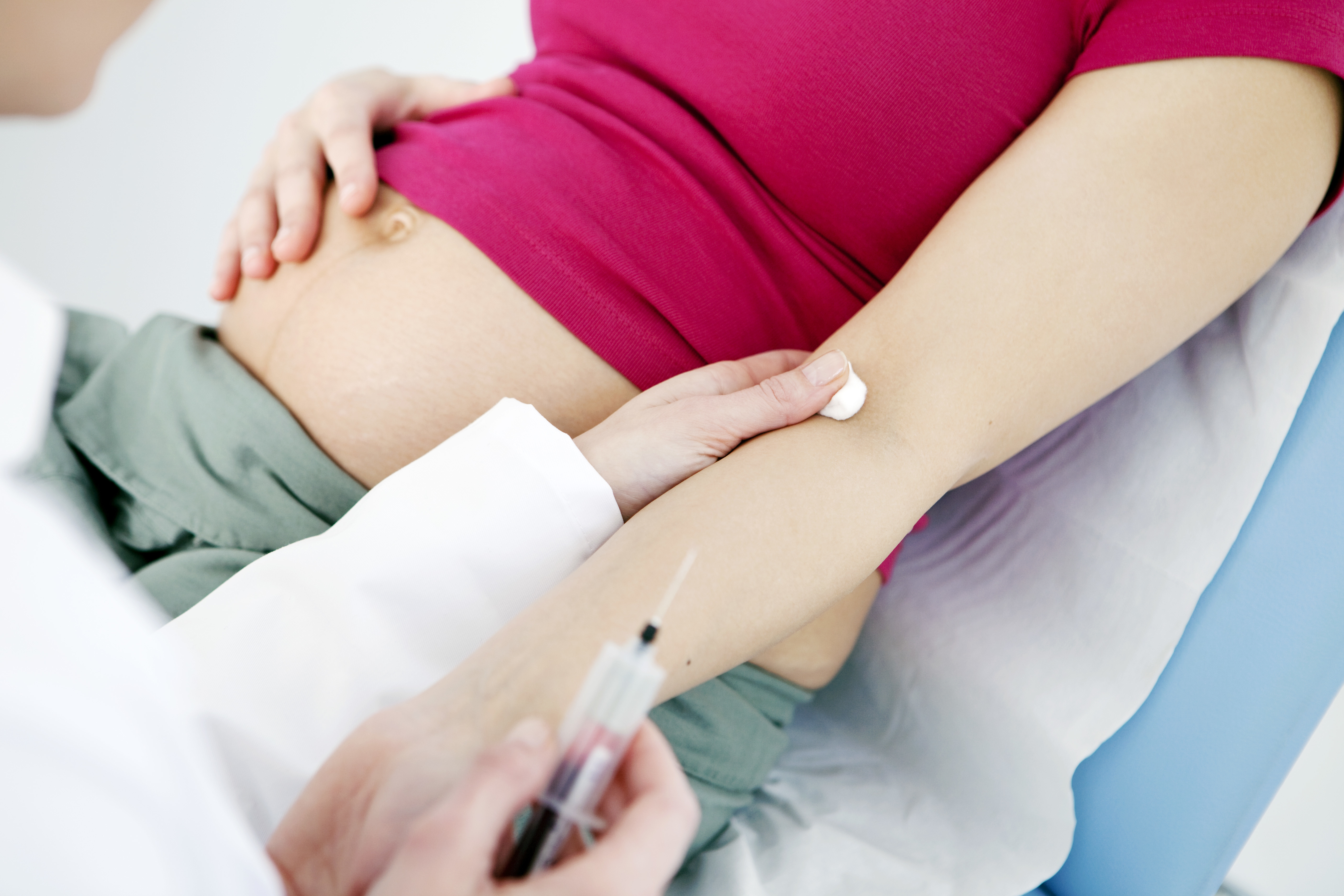 Un test sanguin pour mieux détecter les grossesses à complications ? (Visuel AdobeStock_158969154) Un test sanguin pour mieux détecter les grossesses à complications ? (Visuel AdobeStock_158969154)