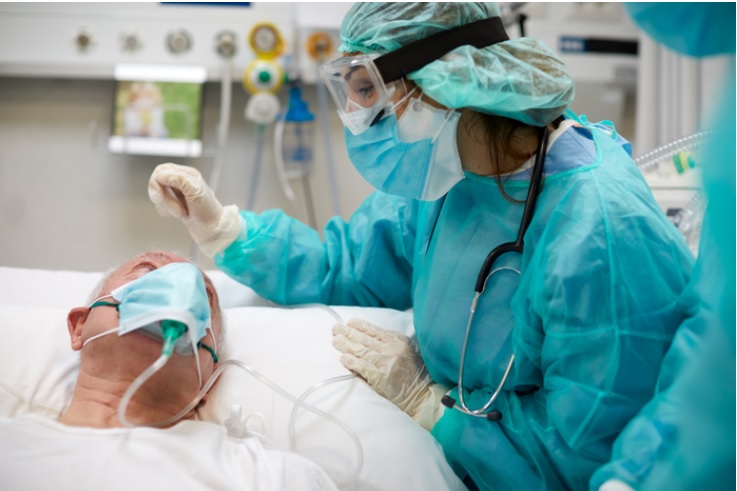 Le sujet est éthique et sensible. Les hôpitaux ont l'obligation éthique de soigner les patients COVID-19 sévères non vaccinés et doivent respecter des priorités de prise en charge des patients quel que soit leur statut vaccinal (Visuel ATS) Le sujet est éthique et sensible. Les hôpitaux ont l'obligation éthique de soigner les patients COVID-19 sévères non vaccinés et doivent respecter des priorités de prise en charge des patients quel que soit leur statut vaccinal (Visuel ATS)