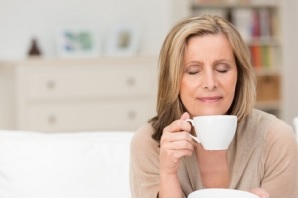 Boire son café après le petit-déjeuner et pas avant ou au début, permet de maintenir un meilleur contrôle métabolique (Visuel Fotolia)
