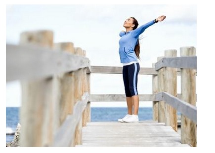 L'activité physique favorise l'expression de certaines hormones et enzymes du « bien-être » par l’intermédiaire des sollicitations musculaires.