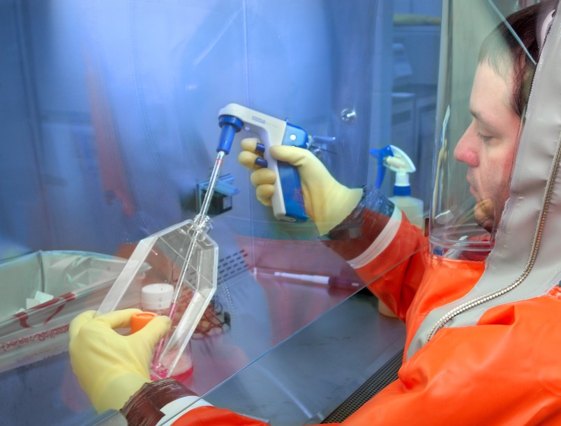 Chez les animaux sauvages, le facteur le plus important pour la diversité et la prévalence du virus de l'influenza A est un régime alimentaire à base d’oiseaux. Chez les animaux sauvages, le facteur le plus important pour la diversité et la prévalence du virus de l'influenza A est un régime alimentaire à base d’oiseaux.