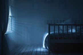 L’exposition à la lumière artificielle la nuit et le décalage de l’horloge biologique associé à cette exposition ont déjà été documentés comme des facteurs de risque de cancer du sein (Visuel Fotolia) L’exposition à la lumière artificielle la nuit et le décalage de l’horloge biologique associé à cette exposition ont déjà été documentés comme des facteurs de risque de cancer du sein (Visuel Fotolia)