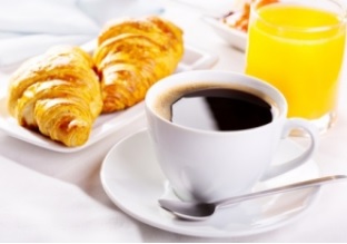 Prendre un petit-déjeuner régulièrement réduit la mortalité liée aux maladies cardiovasculaires et aux accidents vasculaires cérébraux Prendre un petit-déjeuner régulièrement réduit la mortalité liée aux maladies cardiovasculaires et aux accidents vasculaires cérébraux