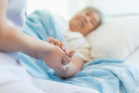 Ces derniers moments de clarté qui apparaissent tout en fin de vie chez les patients atteints de démence. Ces derniers moments de clarté qui apparaissent tout en fin de vie chez les patients atteints de démence.