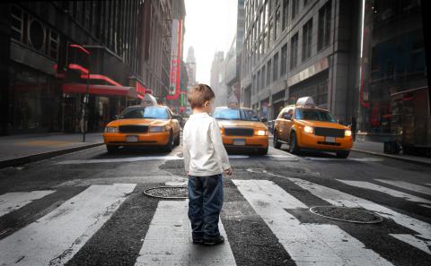Un stress en début de vie fréquent chez les jeunes issus de milieux défavorisés qui vivent aussi souvent dans des zones plus exposées à la pollution atmosphérique. Un stress en début de vie fréquent chez les jeunes issus de milieux défavorisés qui vivent aussi souvent dans des zones plus exposées à la pollution atmosphérique.