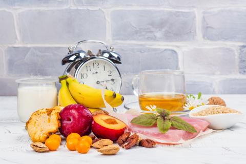 Un programme de restriction calorique sévère, imitant le jeûne est sans danger et permet de moduler le métabolisme et de renforcer l'immunité antitumorale chez les patients atteints de cancer (Visuel Adobe Stock 221408290) Un programme de restriction calorique sévère, imitant le jeûne est sans danger et permet de moduler le métabolisme et de renforcer l'immunité antitumorale chez les patients atteints de cancer (Visuel Adobe Stock 221408290)