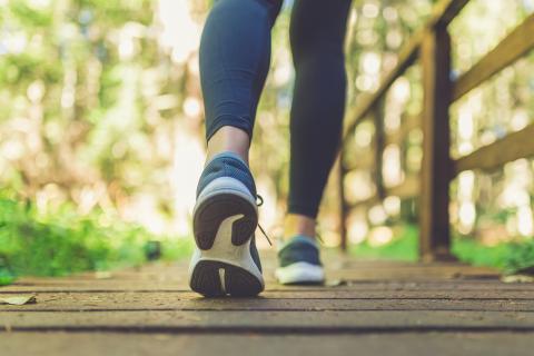« La science confirme l'objectif de 10.000 pas par jour » (Visuel Adobe Stock 297381065) « La science confirme l'objectif de 10.000 pas par jour » (Visuel Adobe Stock 297381065)
