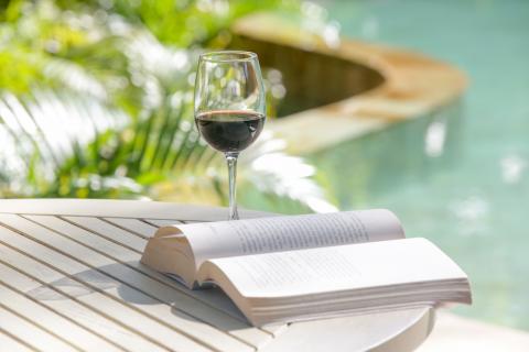 Cette nouvelle analyse réserve aux seules personnes âgées quelques bénéfices modestes d’une consommation d’alcool tout aussi modeste (Visuel Adobe Stock 3611522976) Cette nouvelle analyse réserve aux seules personnes âgées quelques bénéfices modestes d’une consommation d’alcool tout aussi modeste (Visuel Adobe Stock 3611522976)