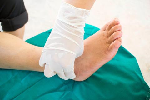 Chez certains patients, la maladie COVID-19 induit un risque élevé et durable, de neuropathie périphérique (Visuel Adobe Stock 86695267) Chez certains patients, la maladie COVID-19 induit un risque élevé et durable, de neuropathie périphérique (Visuel Adobe Stock 86695267)