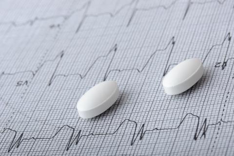 De nombreux patients qui se voient prescrire des statines s’interrogent sur les éventuels effets indésirables musculaires et leur capacité future à poursuivre une activité physique ou un sport (Visuel Adobe Stock 96037175) De nombreux patients qui se voient prescrire des statines s’interrogent sur les éventuels effets indésirables musculaires et leur capacité future à poursuivre une activité physique ou un sport (Visuel Adobe Stock 96037175)