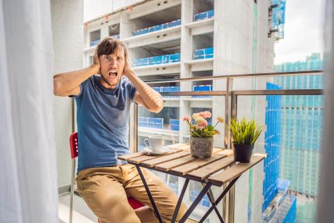Un bon sommeil permet une meilleure adaptation au bruit et moins de manifestations de colère (Visuel AdobeStock_274181112) Un bon sommeil permet une meilleure adaptation au bruit et moins de manifestations de colère (Visuel AdobeStock_274181112)