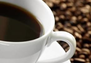 La caféine est connue pour « empêcher » le sommeil, mais si cet effet était médié aussi par notre alimentation ? La caféine est connue pour « empêcher » le sommeil, mais si cet effet était médié aussi par notre alimentation ?