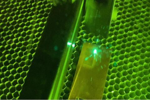 Des surfaces métalliques capables de tuer instantanément les pathogènes ? Des surfaces métalliques capables de tuer instantanément les pathogènes ?