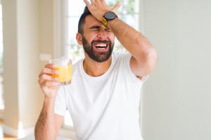 Cette nouvelle revue de la littérature « réhabilite » le jus d’orange, d’une certaine façon, pour sa capacité, à condition d’être du jus à 100 %, à lutter contre l'inflammation et le stress oxydatif (Visuel Adobe Stock 252870114)