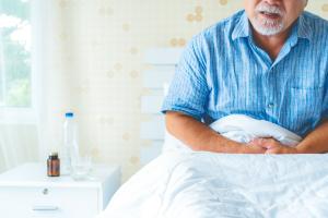 L'incontinence urinaire touche 25% des plus de 85 ans vivant à domicile (Visuel Adobe Stock 486269372)