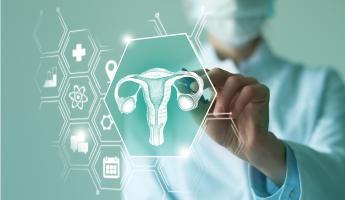 Bien que l’endométriose et les fibromes utérins soient des troubles courants chez les femmes, ils font partie de ces indices cliniques non anodins, à surveiller par les professionnels de soins primaires (Visuel Adobe Stock 504664702)