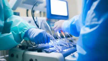 La fibrillation auriculaire est fréquente chez les patients nouvellement diagnostiqués d'insuffisance cardiaque mais ce symptôme aggrave considérablement le pronostic (Visuel Adobe Stock 640523458)