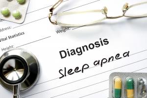 Cette étude revient sur l’efficacité de la stimulation nerveuse à réduire les épisodes d’obstruction dans le syndrome d’apnée du sommeil (SAOS) (Visuel Adobe Stock 87016164)