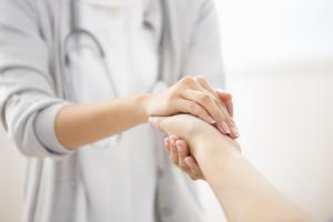 Près d'un patient sur 5 souffrant de maladie cardiaque utilise des médicaments pour la santé mentale (Visuel Adobe Stock 132779296)