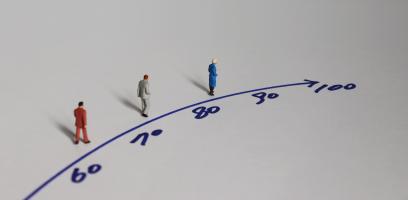 Ces estimations d’espérance de vie associées à différentes valeurs de facteurs de risque apportent des métriques précieuses aux systèmes de santé.
